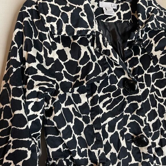 Luii black and white animal print long sleeve jacket, size XL - Picture 6 of 16